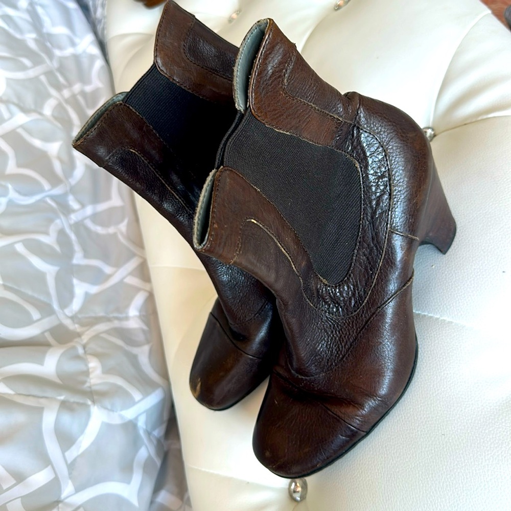 EUC Born leather booties - SZ 9